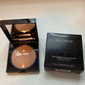 NWT Laura Mercier Matte Radiance Highlighter